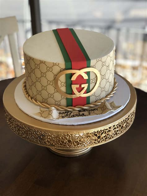 tortas gucci para mujer|unique gucci cakes.